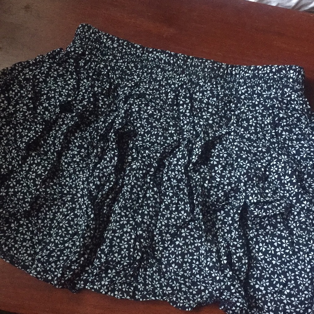 Brandy Melville skirt